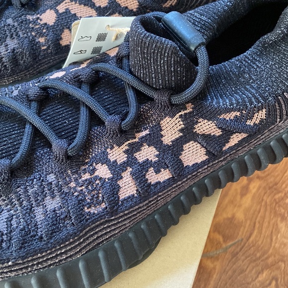 New Yeezy 350 V2 CMPCT SIZE 11 - Picture 3 of 5